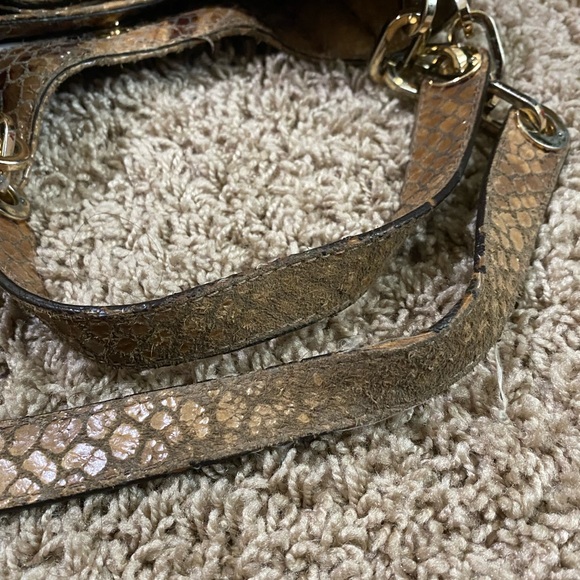 Michael kors purse - Picture 13 of 16